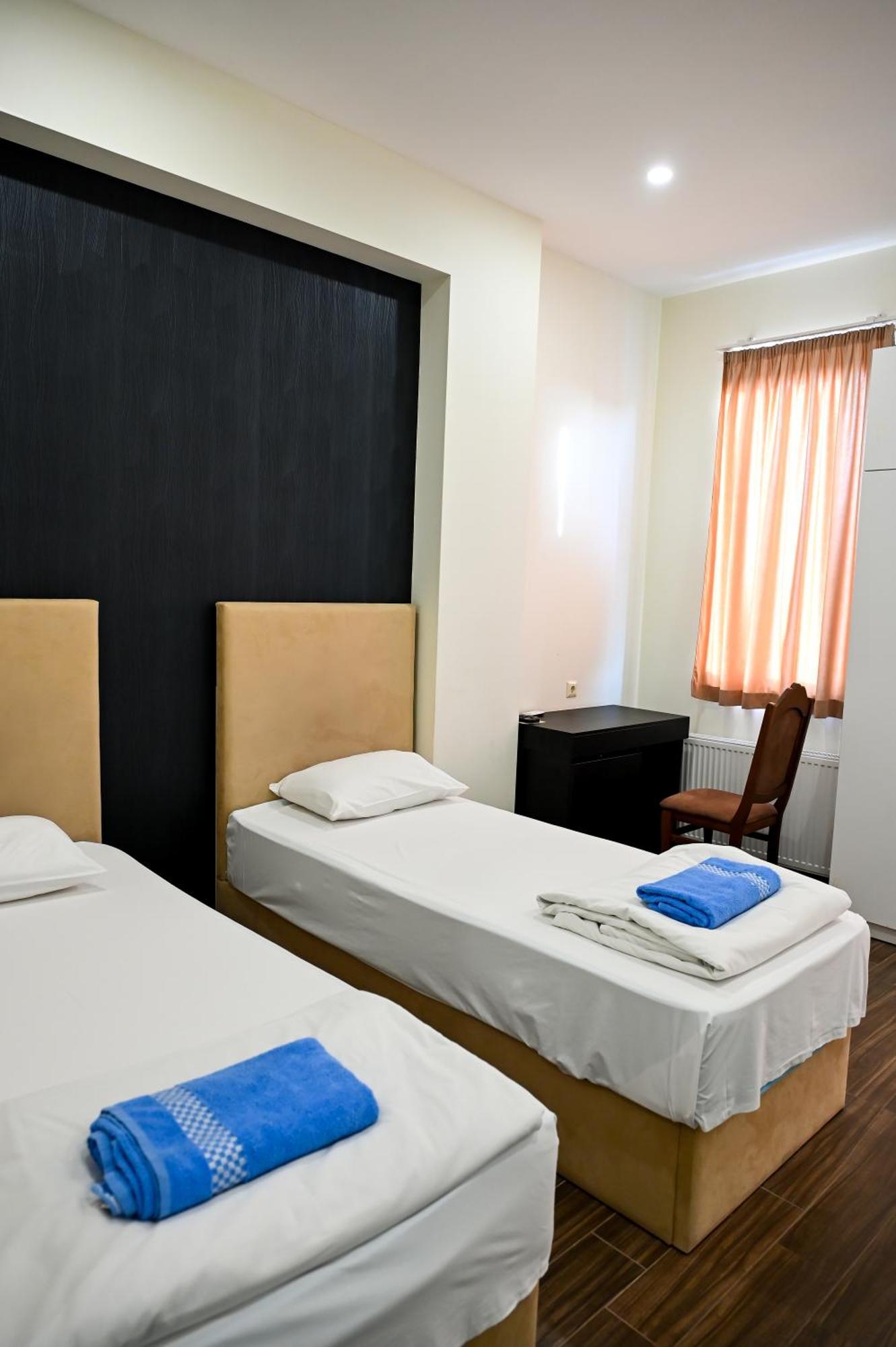 Starhostel Kutaisi Eksteriør bilde